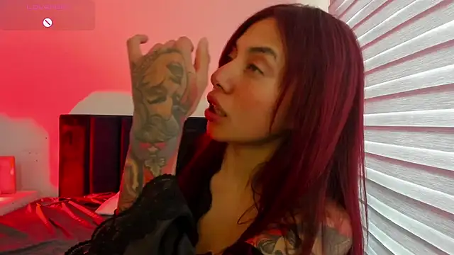 Chat +18 de melanie_roux__ ao vivo