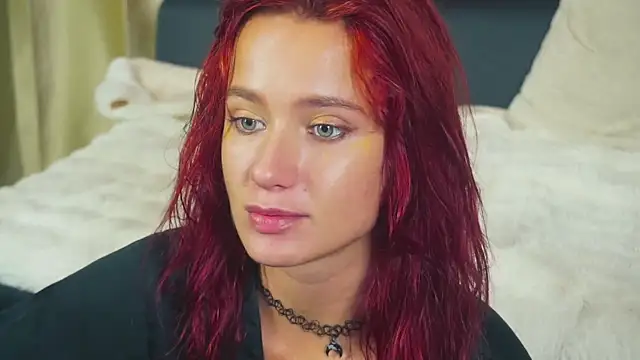 EmmyFoxxOfficial: απευθείας συνομιλία ΧΧΧ