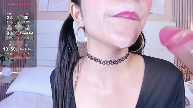 LisaLain élő XXX-chatje