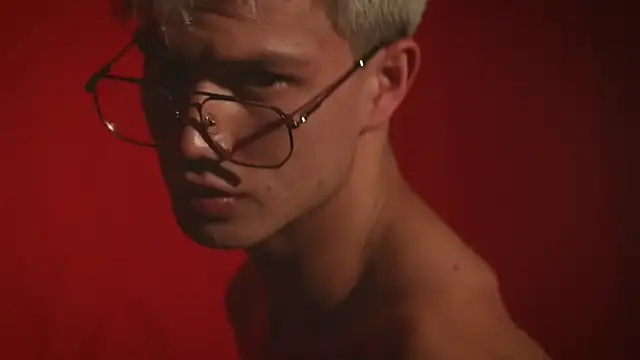 XXX chat uživo modela nicktorn