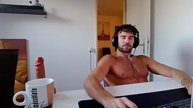 alpha-hunk Live XXX Chat