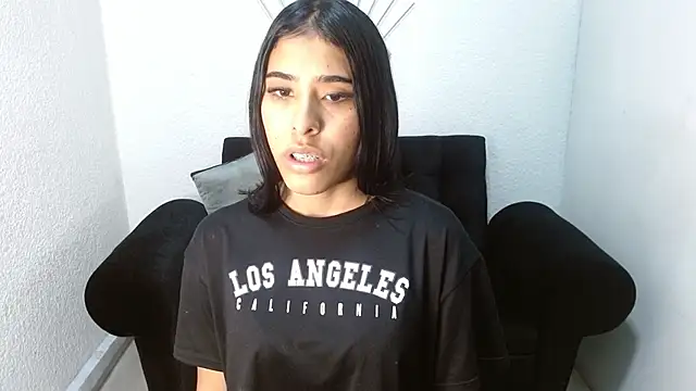 naomyfuckhard Webcamshow