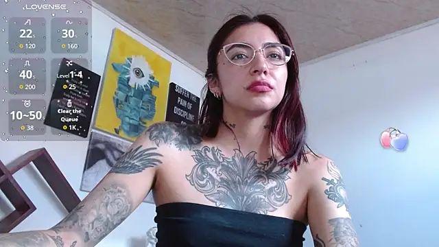 Chatroom XXX en direct de ZoeBakers_