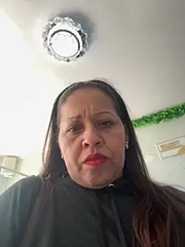 katialatimaecha's Live XXX Chat