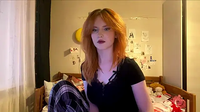 DynaLoom's Live XXX Chat