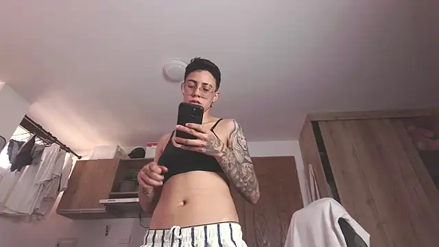 Cutie_Shy_ live XXX chat