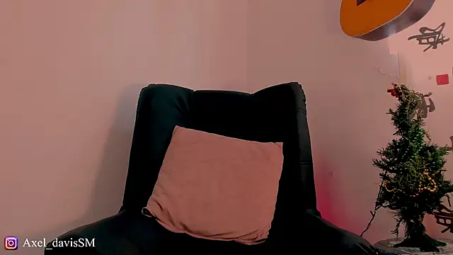 XXX chat uživo modela Axel_DavisS