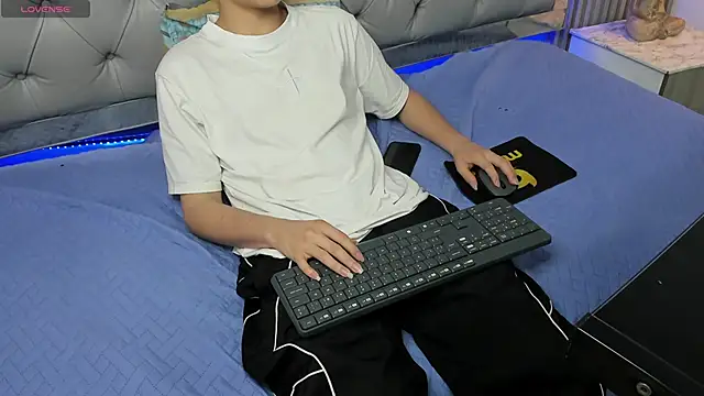 SamBlack_ 在線直播表演