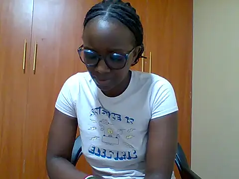 Chat +18 de sexy_darleen23 ao vivo