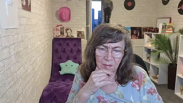 Chat XXX ao vivo de Betty_Brick