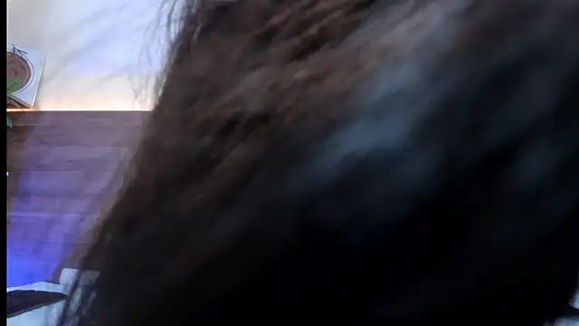 thamiina_'s Live XXX Chat