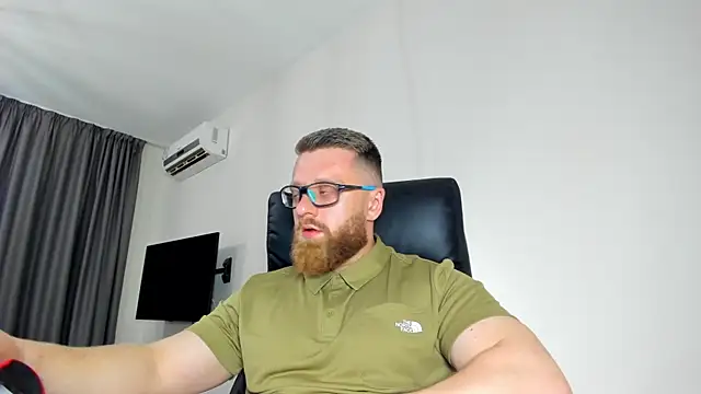 Findom_guy Webcam Show