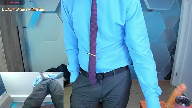 Онлайн чат XXX SteveTiger