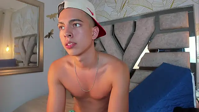 Ithan_Clarck Webcam-Show