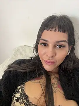 Nikatsu Adlı Modelin Canlı XXX Sohbeti