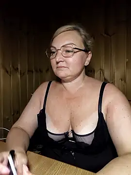 Chat XXX en directo de White-Chocolatte