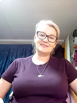 irinamaux's Webcam Show
