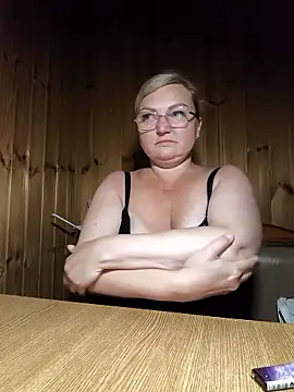 Chat XXX en directo de White-Chocolatte