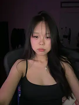 Emely-lysea's Live XXX Chat