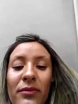 CynthiaMore 现场XXX聊天