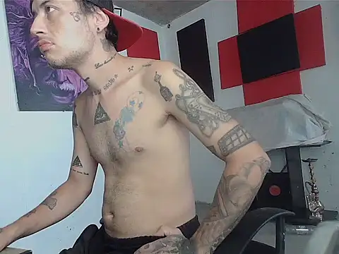 patrik_tattoo_ Adlı Modelin Canlı XXX Sohbeti