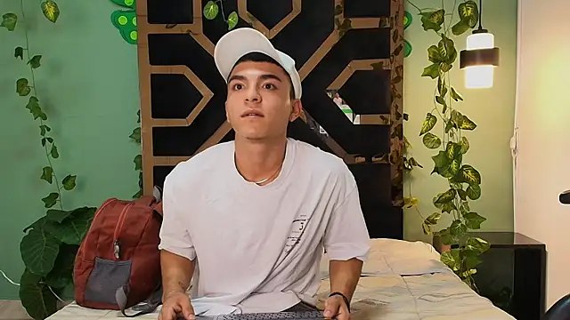 Show modela ELGRAN_JEFE na web-kameri