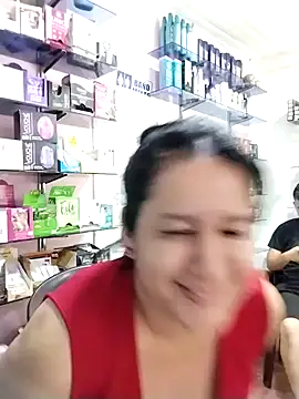 XXX chat uživo modela keilymadam
