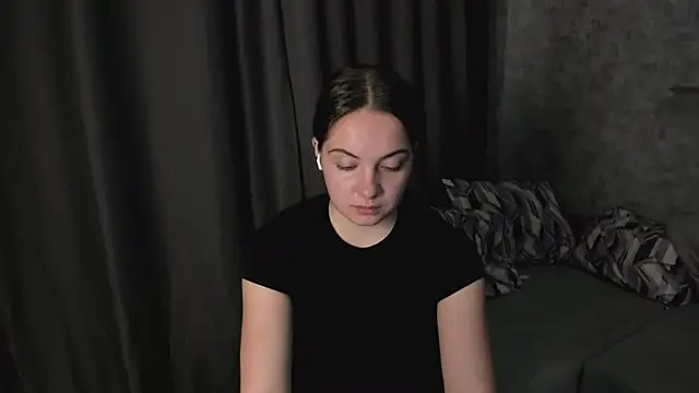 Pokój czatu na żywo – KristinaLoison