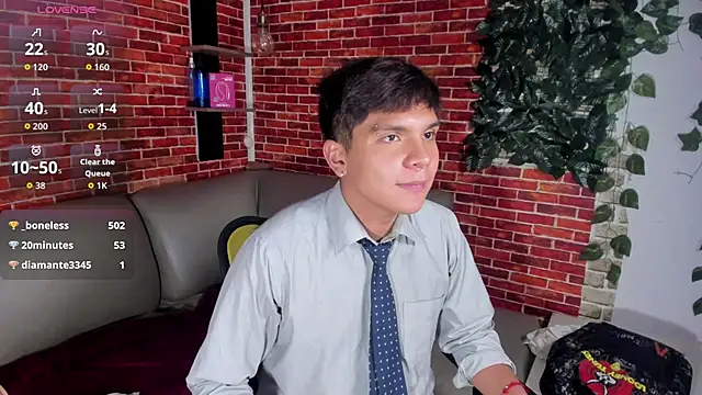 Thiago_Kozak's Webcam Show