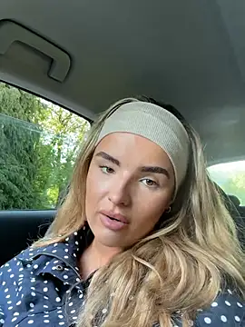 Czat XXX na żywo – maisiesmithx