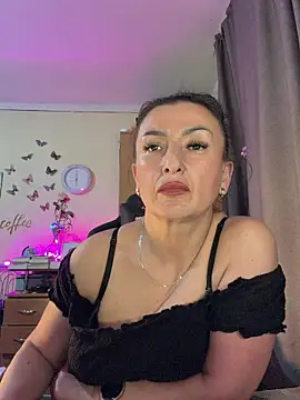 Hotangel75 Adlı Modelin Canlı XXX Sohbeti