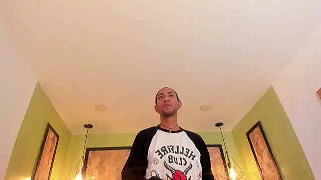 Milan_coopers élő XXX-chatje