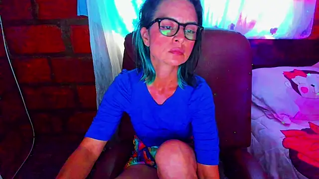 BrianaGarner's Live XXX Chat