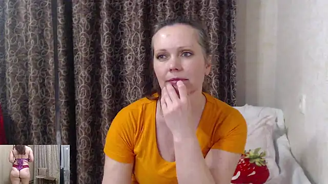 SheLion's Live XXX Chat