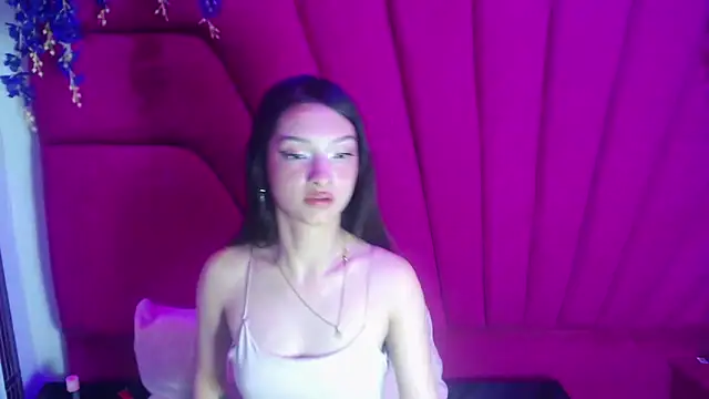 Aurora_18's Live XXX Chat