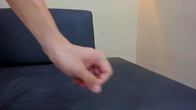 Živá chatovací místnost ZANE_EVANS