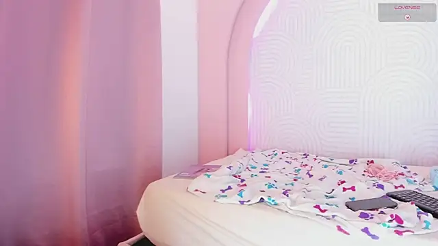 Ari-New's Live XXX Chat