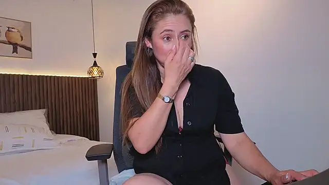 kellygrace_vg ওয়েবক্যাম শো