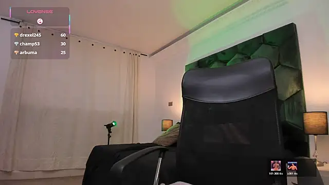 AllexJacob live XXX chat