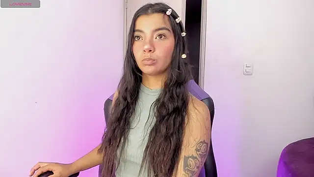 sofi_soft_ Chat XXX in diretta
