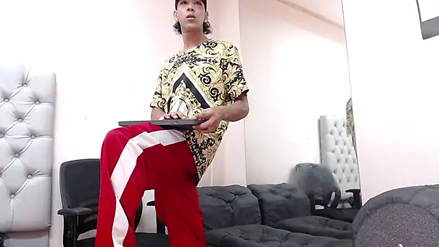 Robert_Kingg's Live XXX Chat