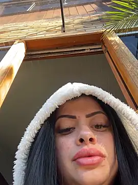Show de belababyy na webcam