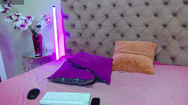 แชท XXX สดของ Leslie_passion