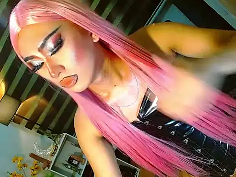 HOLLYWOOD_QUEEN_88 Webcam show