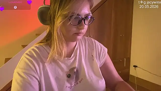 JacyWinslat élő XXX-chatje