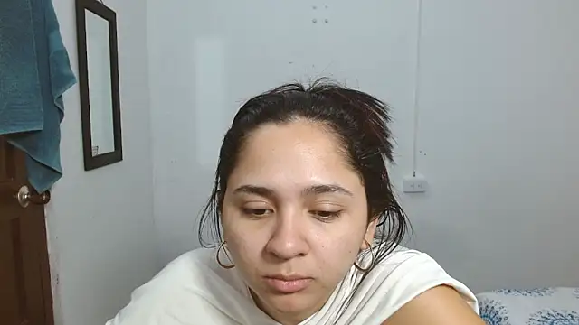 Živý XXX chat Thalian