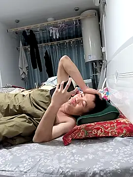 huanhuanaaaaa Show in webcam