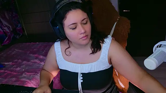 Chat XXX ao vivo de ALIS_E_G