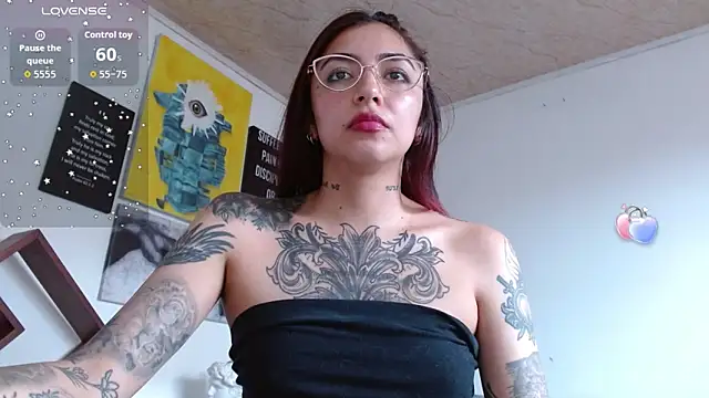 ZoeBakers_ – Naživo XXX chat