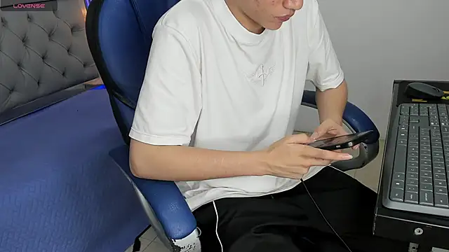 SamBlack_n Live XXX chat